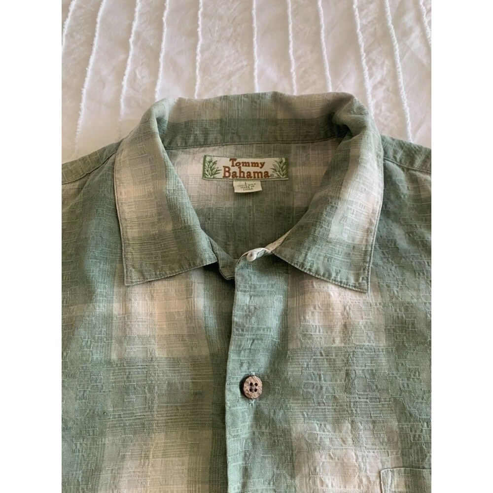 Tommy Bahama Mens Camp Shirt Lrg Green Cream Plaid 100% Silk Resort Tropical